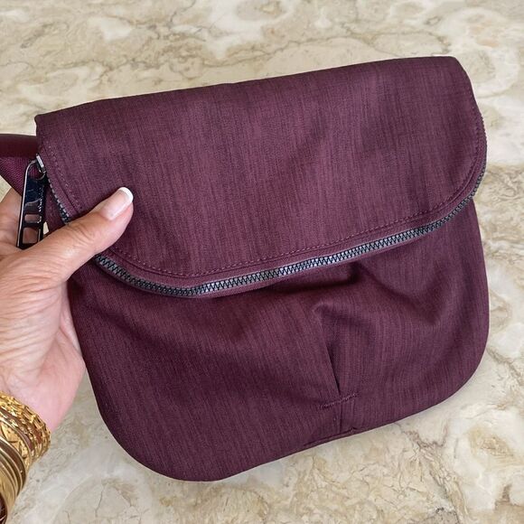 Lululemon Maroon Crossbody Fold Over Convertible Fanny Pack - Picture 4 of 11